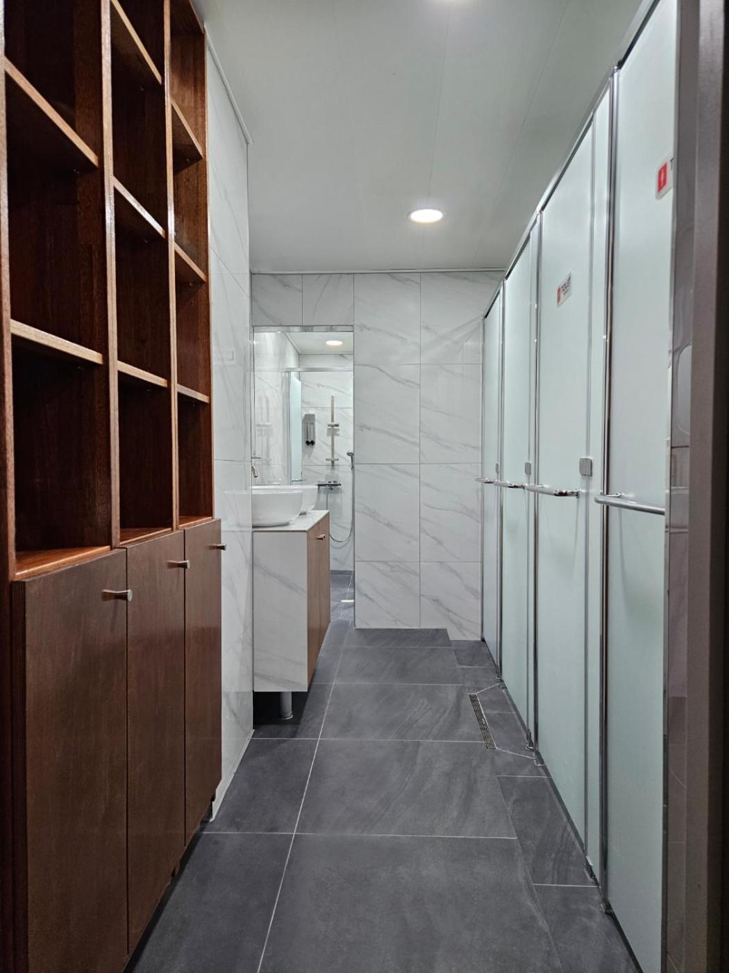 Philstay Myeongdong Boutique Female Сеул Экстерьер фото