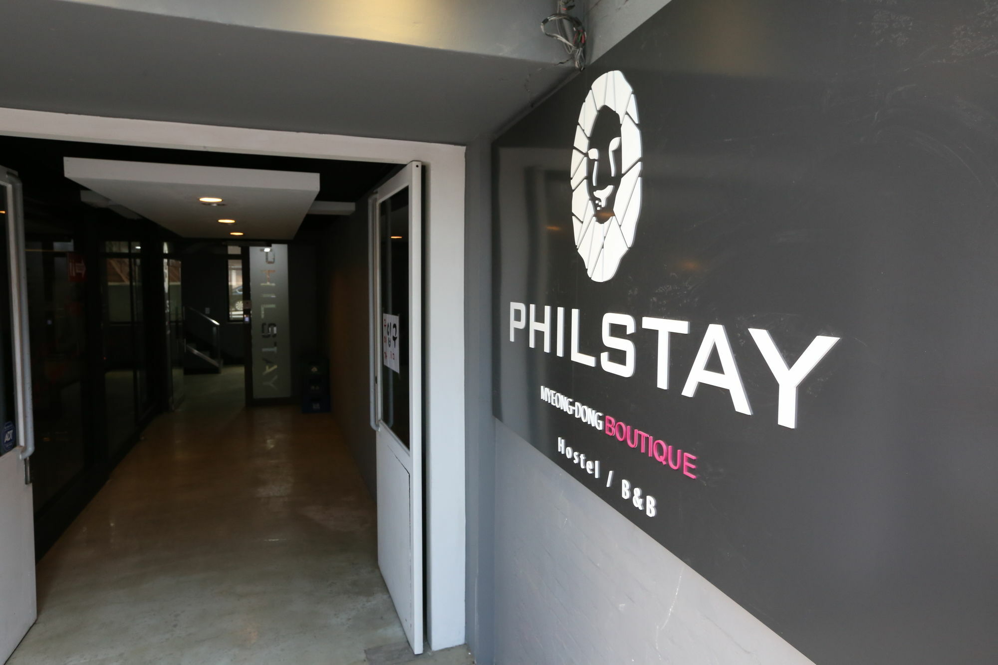 Philstay Myeongdong Boutique Female Сеул Экстерьер фото